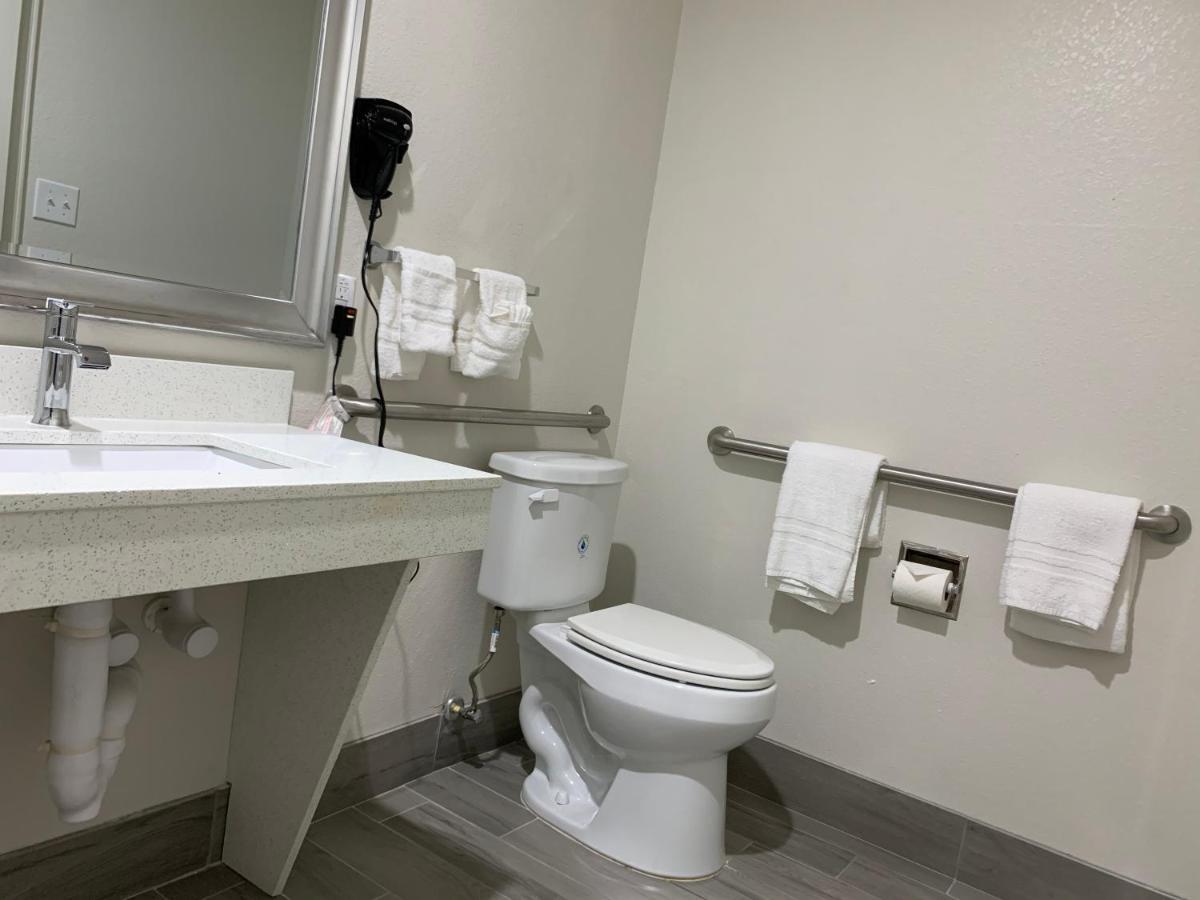 Scottish Inn & Suites - Iah Airport Humble Exteriör bild