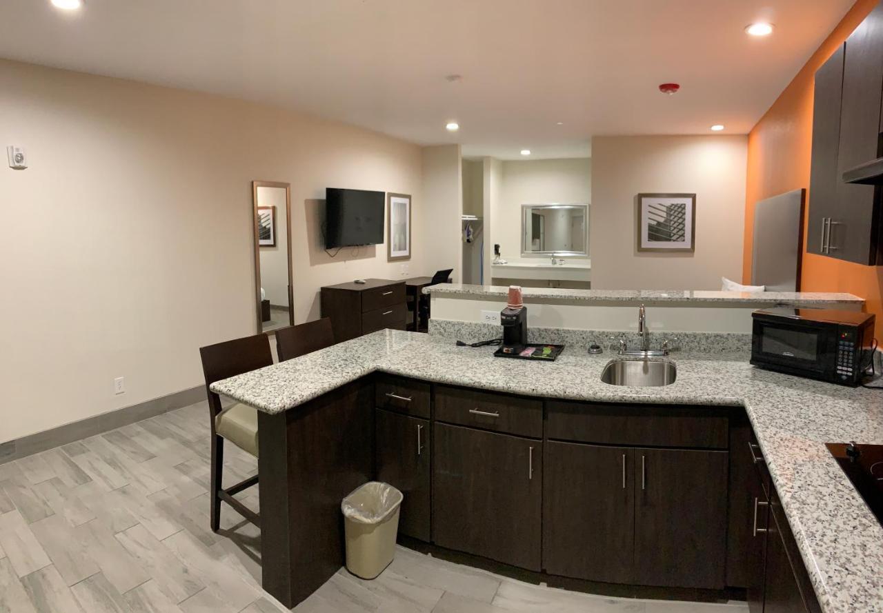 Scottish Inn & Suites - Iah Airport Humble Exteriör bild